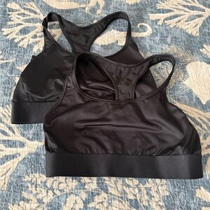 Victorias Secret Sport sports bras size M - black.  Like new